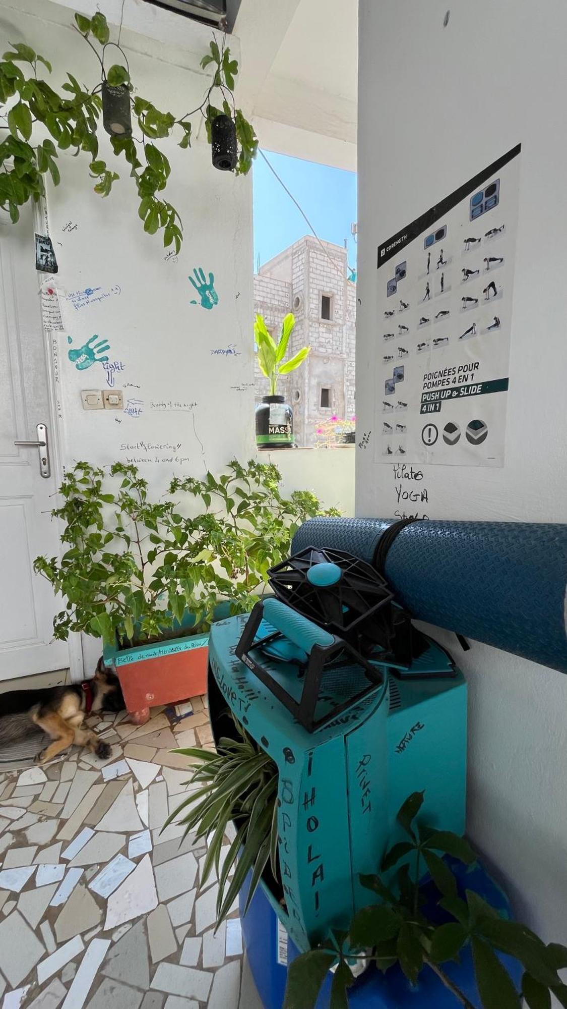 Dar Dyali Rooftop ⁿᵉᵃʳ ⁿᵍᵒʳ ᵇᵉᵃᶜʰ ᵃⁿᵈ ⁱˢˡᵃⁿᵈ Dakar Extérieur photo
